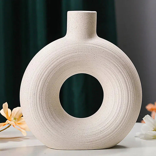 Elegant Ceramic Vase for Home Decor - Nordic Design